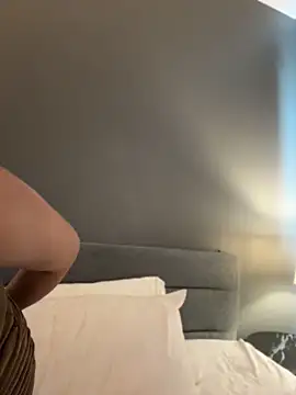 Snapshot of cherrycuteasian chatting on May 14, 2026, 5:37 am cherrycuteasian online show from May 14, 2026, 5:37 am