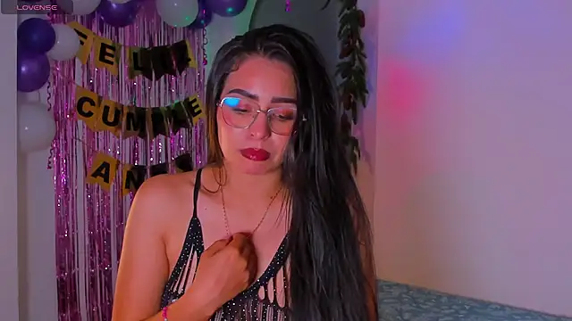 Snapshot of latingabby chatting on November 6, 2025, 1:20 am latingabby online show from November 6, 2025, 1:20 am