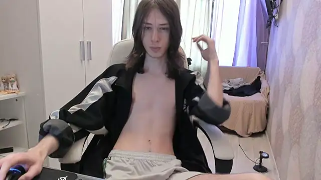 Snapshot of eleganc3 chatting on April 14, 2026, 8:08 am eleganc3 online show from April 14, 2026, 8:08 am