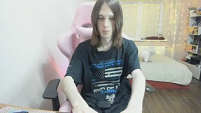 Snapshot of eleganc3 chatting on February 2, 2026, 6:29 pm eleganc3 online show from February 2, 2026, 6:29 pm