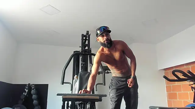 Snapshot of Damian_Shakur chatting on December 20, 2025, 12:19 pm Damian Shakur online show from December 20, 2025, 12:19 pm