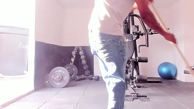 Snapshot of Damian_Shakur chatting on February 19, 2026, 12:35 pm Damian Shakur online show from February 19, 2026, 12:35 pm