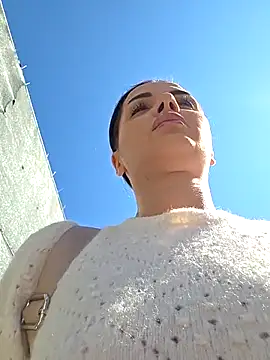 Snapshot of NaughtyChloe chatting on September 14, 2025, 12:05 pm NaughtyChloe online show from September 14, 2025, 12:05 pm