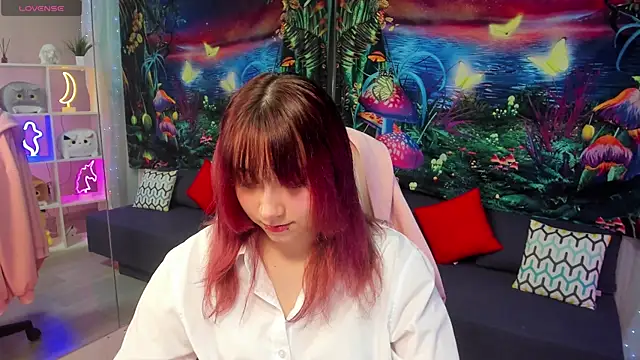 Snapshot of ClaraParks chatting on November 23, 2025, 6:51 pm ClaraParks online show from November 23, 2025, 6:51 pm