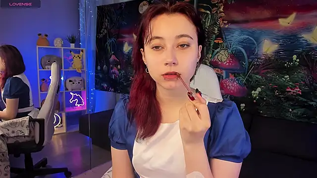 Snapshot of ClaraParks chatting on October 30, 2025, 6:27 pm ClaraParks online show from October 30, 2025, 6:27 pm