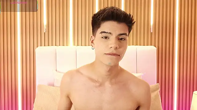 Dulcey  online show from March 31, 2026, 4:58 am