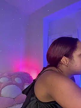 Snapshot of _Zahara_ chatting on January 11, 2026, 11:00 pm Zahara online show from January 11, 2026, 11:00 pm