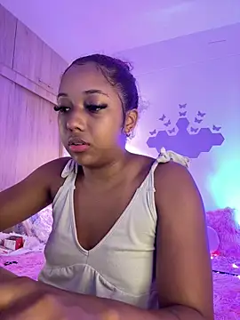 Snapshot of _Zahara_ chatting on April 16, 2026, 12:00 am Zahara online show from April 16, 2026, 12:00 am