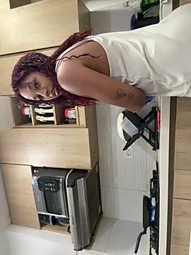 Snapshot of _Zahara_ chatting on March 27, 2026, 11:49 pm Zahara online show from March 27, 2026, 11:49 pm