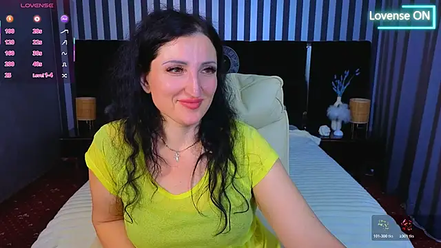 MissRossi online show from November 26, 2025, 7:47 pm