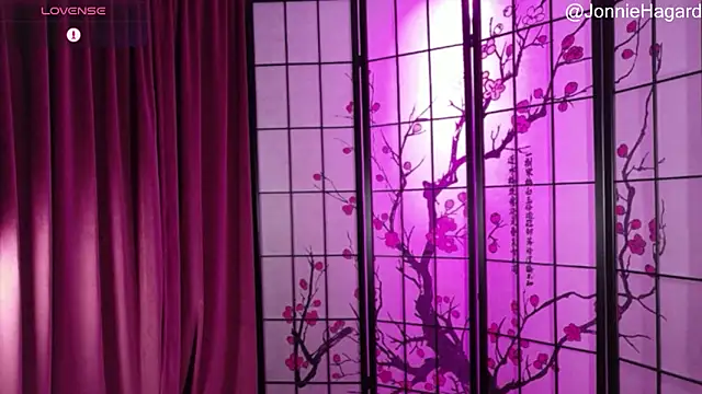 Snapshot of JonnieHagard chatting on December 5, 2025, 12:32 am JonnieHagard online show from December 5, 2025, 12:32 am