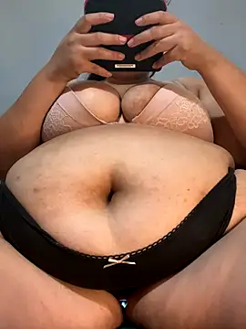 lulusatansbaby online show from October 7, 2025, 6:09 pm