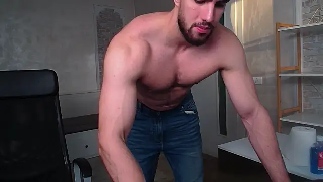 IvanHydee online show from October 29, 2025, 5:39 am