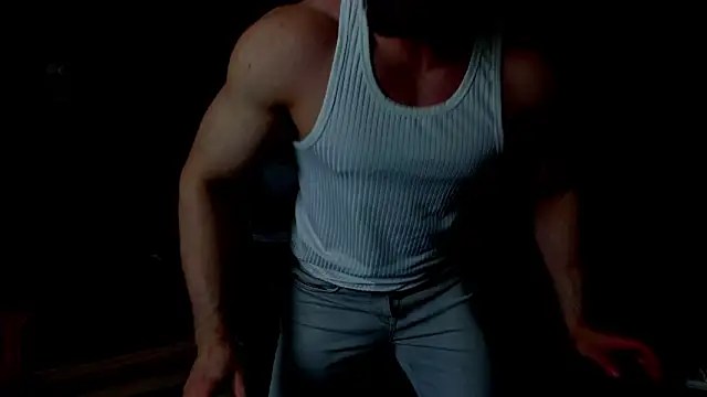 Snapshot of IvanHydee chatting on April 8, 2026, 4:36 am IvanHydee online show from April 8, 2026, 4:36 am