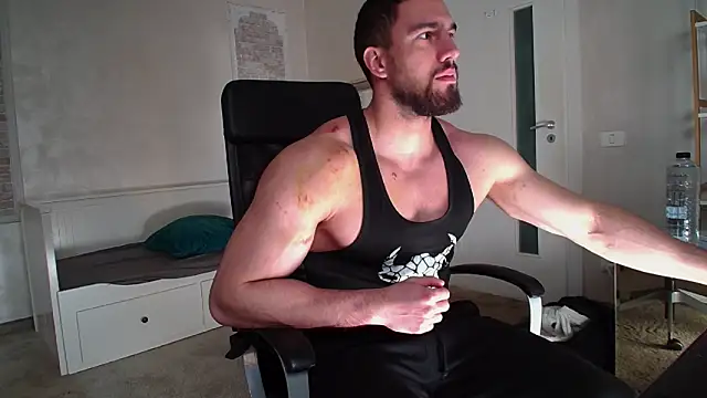 Snapshot of IvanHydee chatting on March 11, 2026, 5:34 am IvanHydee online show from March 11, 2026, 5:34 am