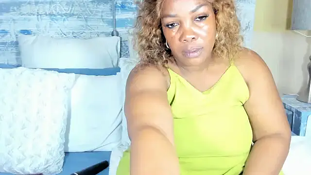 Snapshot of Jess555 chatting on November 19, 2025, 10:48 am Jess555 online show from November 19, 2025, 10:48 am