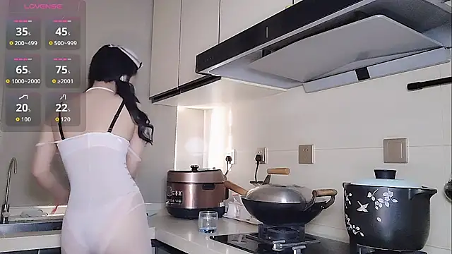 Coco--01 online show from September 26, 2025, 12:17 am