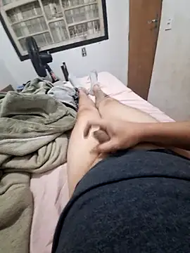 feehzungi0000 online show from November 16, 2025, 2:49 am