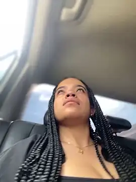 Snapshot of JuanitaMore01 chatting on December 3, 2025, 7:57 pm JuanitaMore01 online show from December 3, 2025, 7:57 pm