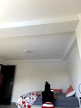 Snapshot of JuanitaMore01 chatting on October 28, 2025, 1:32 pm JuanitaMore01 online show from October 28, 2025, 1:32 pm