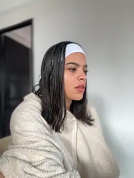 Snapshot of JuanitaMore01 chatting on November 2, 2025, 8:03 pm JuanitaMore01 online show from November 2, 2025, 8:03 pm