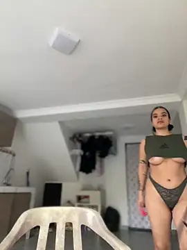 Snapshot of JuanitaMore01 chatting on November 8, 2025, 8:23 pm JuanitaMore01 online show from November 8, 2025, 8:23 pm