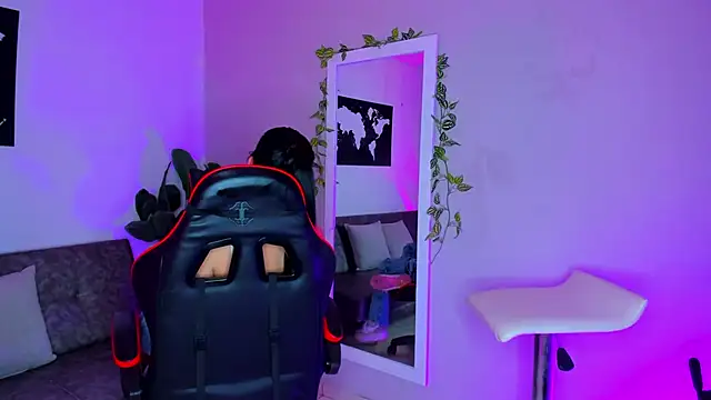 ZoeValencia1 online show from March 9, 2026, 12:30 pm