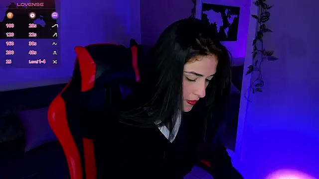 ZoeValencia1 online show from November 10, 2025, 11:59 am