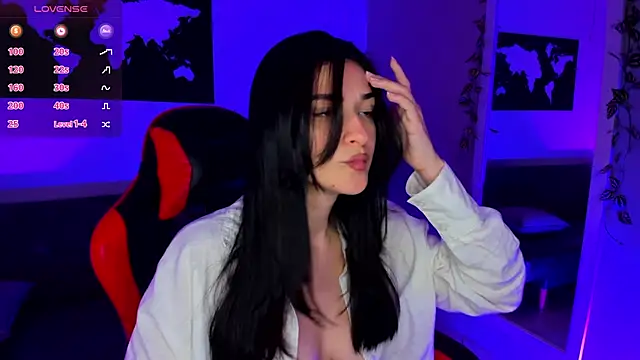 ZoeValencia1 online show from October 25, 2025, 12:39 pm