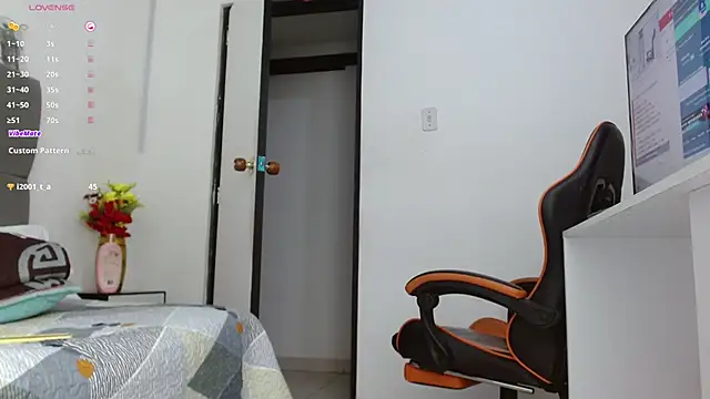 Snapshot of Tatiana_star1 chatting on November 8, 2025, 9:24 am Tatiana star1 online show from November 8, 2025, 9:24 am