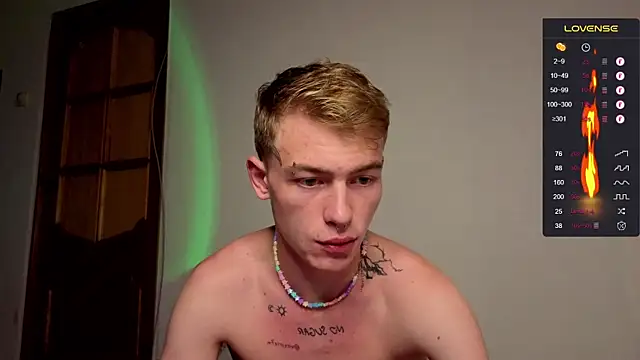 Snapshot of callmealexthx chatting on September 18, 2025, 3:15 pm callmealexthx online show from September 18, 2025, 3:15 pm