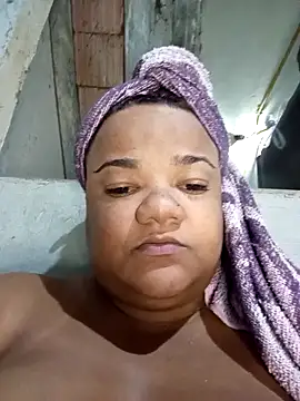 melcarioca1111 online show from April 24, 2026, 2:46 am