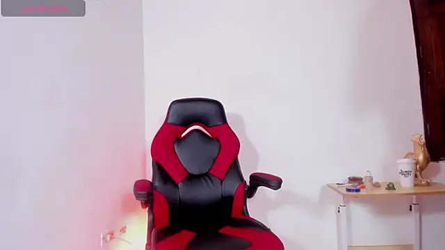 HaitanaGate online show from September 16, 2025, 7:48 pm