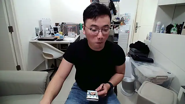 kk1m13 online show from February 3, 2026, 12:10 pm