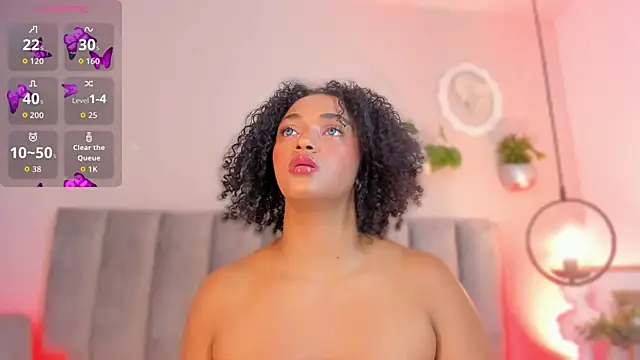 Snapshot of Tina_curly chatting on June 25, 2026, 9:31 pm Tina curly online show from June 25, 2026, 9:31 pm