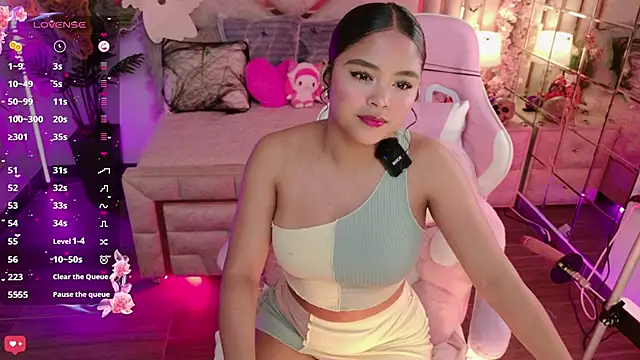 Snapshot of eimy_2 chatting on October 22, 2025, 4:56 am eimy 2 online show from October 22, 2025, 4:56 am