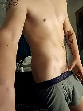 Snapshot of cameron334 chatting on September 9, 2025, 11:36 pm cameron334 online show from September 9, 2025, 11:36 pm