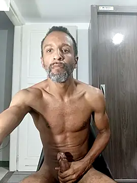 Snapshot of Pretin_Maroto chatting on October 9, 2025, 1:06 am Pretin Maroto online show from October 9, 2025, 1:06 am