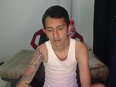 brianbigcock777 online show from April 15, 2026, 5:06 pm