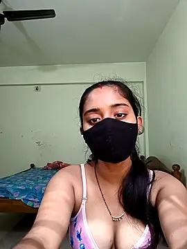 shrutee12 online show from October 8, 2025, 5:53 am