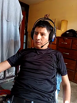 nomada1991 online show from April 10, 2026, 7:54 pm