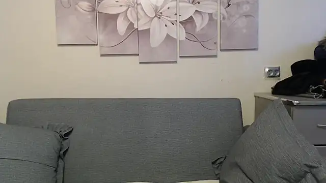 Snapshot of ProstoMaria chatting on October 7, 2025, 5:52 am ProstoMaria online show from October 7, 2025, 5:52 am