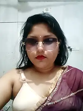 Snapshot of Nusrat-N chatting on March 14, 2026, 4:13 pm Nusrat-N online show from March 14, 2026, 4:13 pm