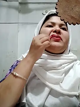 Snapshot of Nusrat-N chatting on March 30, 2026, 9:38 pm Nusrat-N online show from March 30, 2026, 9:38 pm