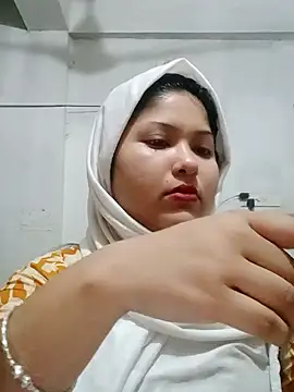 Snapshot of Nusrat-N chatting on March 31, 2026, 10:12 pm Nusrat-N online show from March 31, 2026, 10:12 pm