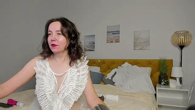 Snapshot of Kira_Adler chatting on November 16, 2025, 1:10 am Kira Adler online show from November 16, 2025, 1:10 am