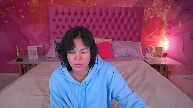 Snapshot of PleasureWeCouple chatting on September 30, 2025, 5:57 am PleasureWeCouple online show from September 30, 2025, 5:57 am