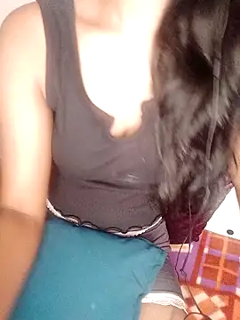 trending tamizhachii online show from September 21, 2025, 5:51 pm