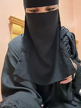 Snapshot of _Laiali_ chatting on April 1, 2026, 3:42 pm Laiali online show from April 1, 2026, 3:42 pm