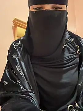 Snapshot of _Laiali_ chatting on January 6, 2026, 12:14 am Laiali online show from January 6, 2026, 12:14 am